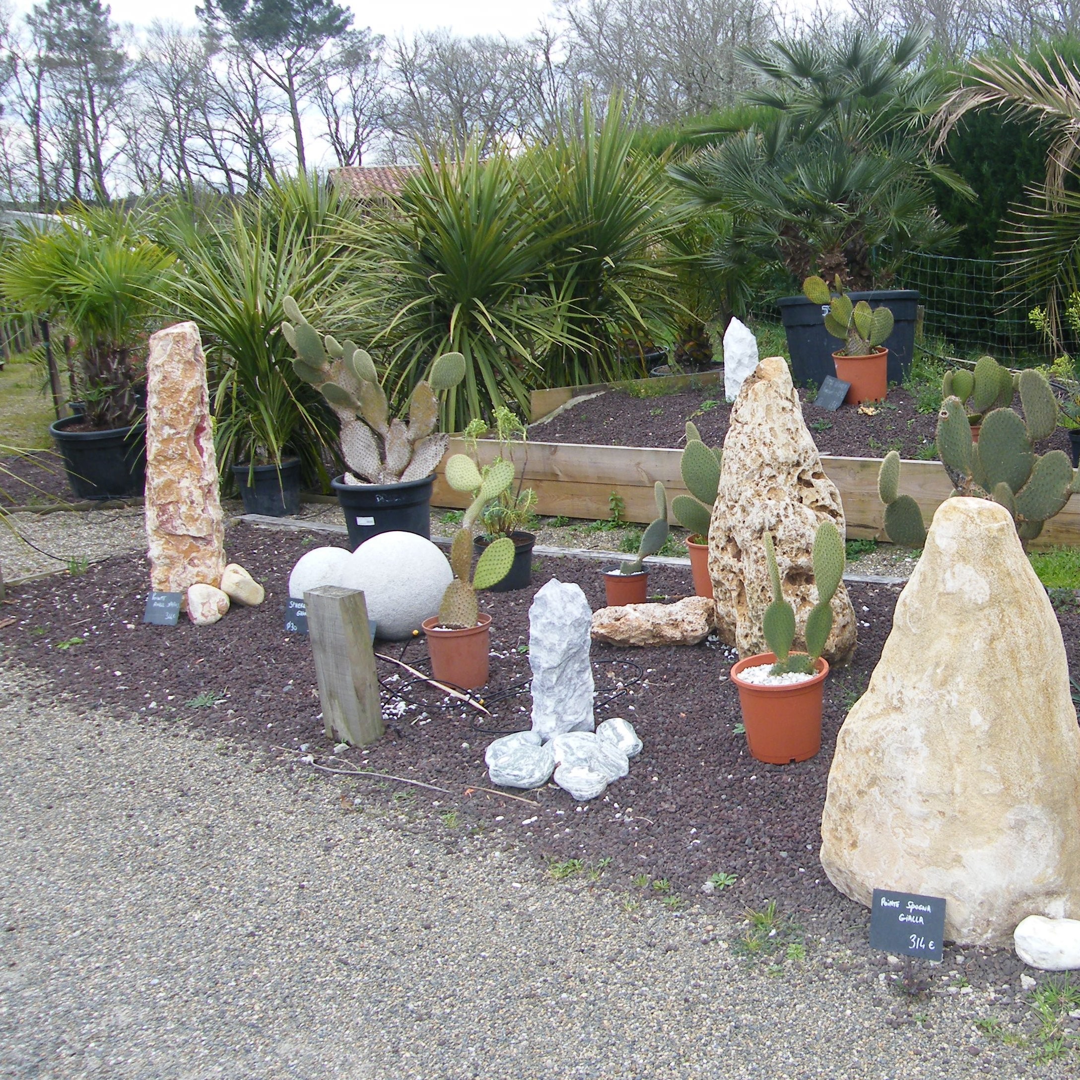 Rocher deco aménagement de jardin